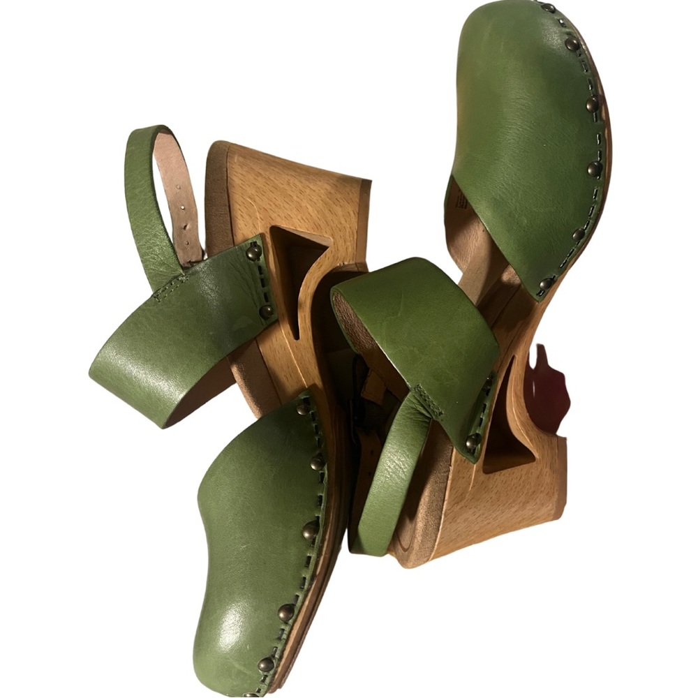 Dansko Thea Clogs •Mint Green• With Box